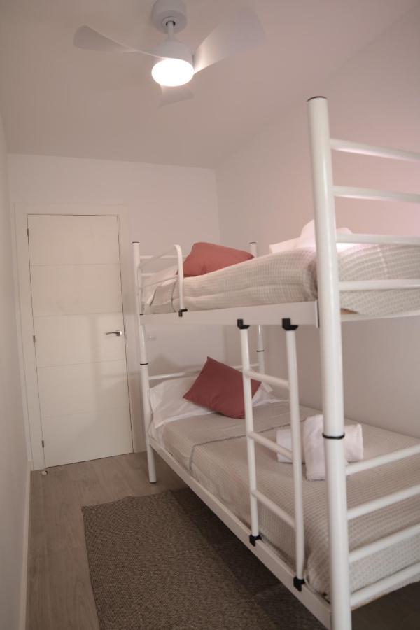Modern Apartament Al Costat Del Parc De La Devesa Girona Exterior photo